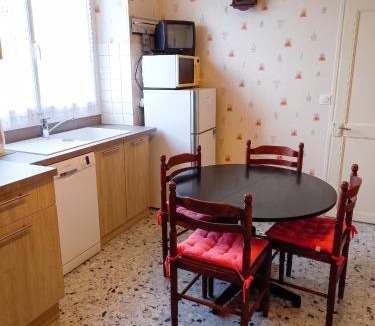 Chepy House | Maison charmante à Chepy avec jardin et piste de pétanque