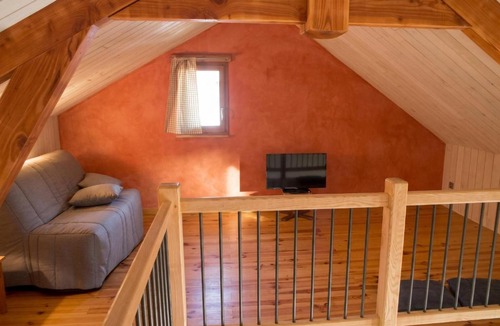 Gembrie House | Maison charmante à Gembrie + Piscine partagée & vue montagne