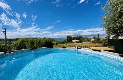 Le Beausset House | Maison climatisée avec piscine proche bandol