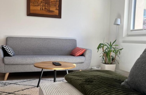 Bischoffsheim Apartment | Maison climatisée indépendante et de plein pied
