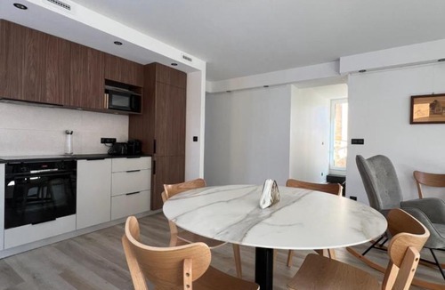 Bischoffsheim Apartment | Maison climatisée indépendante et de plein pied