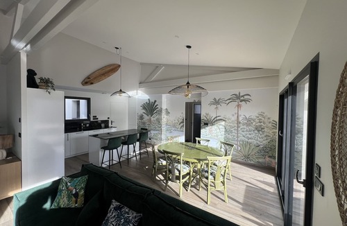 Dol-de-Bretagne House | Maison Contemporaine Avec Piscine Pour un Séjour Paradisiaque en Famille