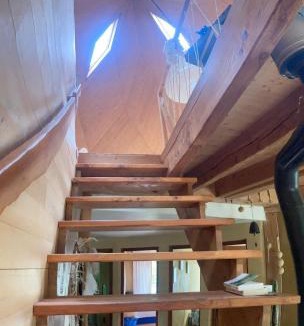 Lannion House | Maison d'artiste au pied des arbres