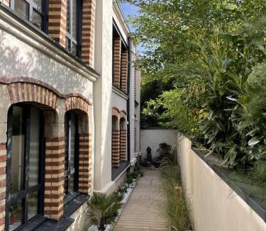 Vandoeuvre-les-Nancy Bed & Breakfast | Maison d'hotes L'atelier du Charmois