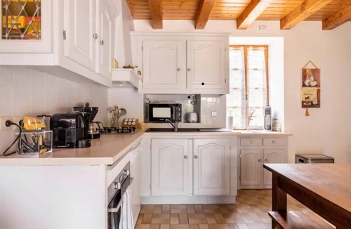 Frayssinet-le-Gelat Cottage | Maison de Charme à la Campagne, Avec Piscine Privée