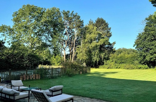 Boeurs-en-Othe House | Maison de Campagne en Pleine Nature à 1h40 de Paris