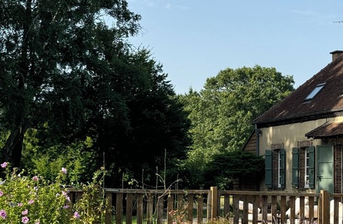 Boeurs-en-Othe House | Maison de Campagne en Pleine Nature à 1h40 de Paris