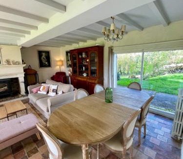 Artonges House | Maison de campagne à 1h20 de Paris