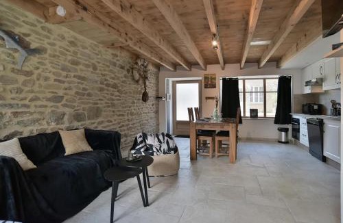 Le Minihic-sur-Rance House | Maison de charme AU BEURRE SALÉ proche St-Malo - 4 personnes - animaux bienvenus
