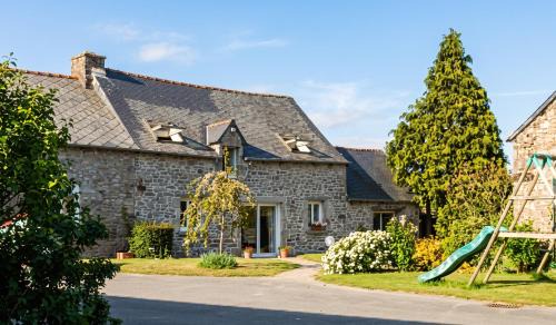 Saint-Goueno House | Maison de charme à Le Mené avec jardin