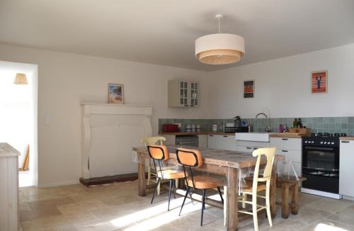 Plevenon House | Maison de charme, jardin, 5km plage, Cap Fréhel, GR 34, jardin, wifi