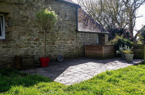 Plouenan House | Maison de maître for 8 to 10 people in the countryside, 10 minutes from the beach