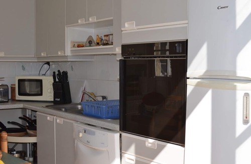 Henon House | MAISON DE MAITRE, SLEEPS 6, CHARM & CHARACTER IN THE HEART OF MEDIEVAL TOWN