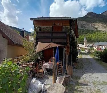 La Condamine-Chatelard House | Maison de montagne 2 à 8 couchages proche Barcelonette