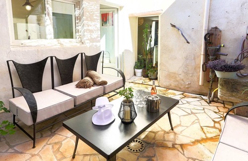 Vallabregues House | Maison de village provençal 6 personnes