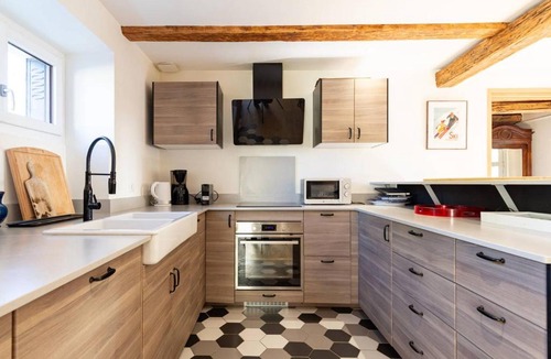 Adervielle-Pouchergues House | Maison de village rénovée pour 12 pers avec jardin et jacuzzi proche Loudenvielle - FR-1-695-89