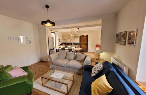Magny House | Maison de village rénovée