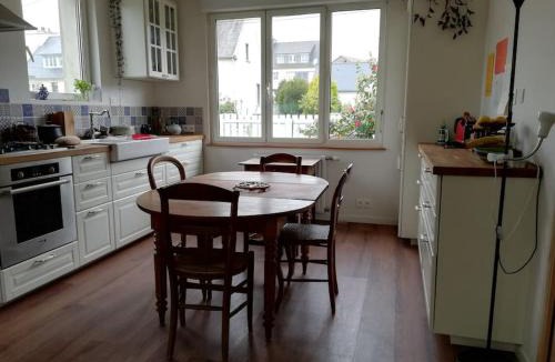 Lannion House | Maison des fontaines, calme spacieuse avec grand jardin