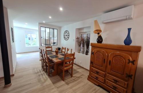 Raon-l'Etape House | Maison familiale à Raon-l'Étape - 3 chambres, balcon sur rivière, proche commodités et activités - FR-1-589-594