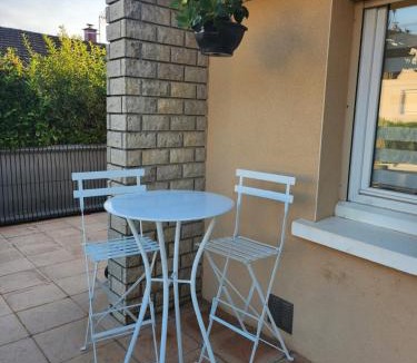 Poligny Villa | Maison grande terrasse Poligny