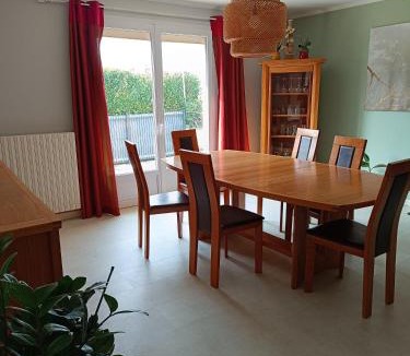 Poligny Villa | Maison grande terrasse Poligny