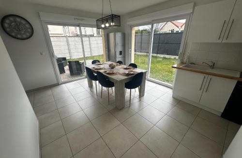 Sainte-Savine House | Maison individuelle parking privé et gratuit