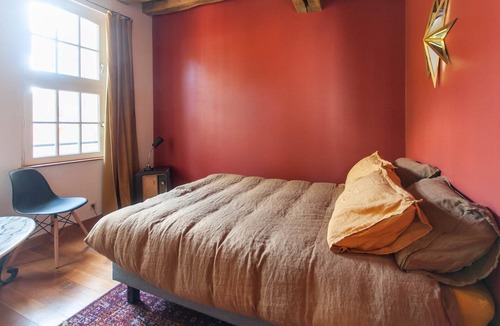 Old Town Apartment | MAISON JUVENAL DES URSINS * GÎTE CENTER HISTORIQUE DE TROYES