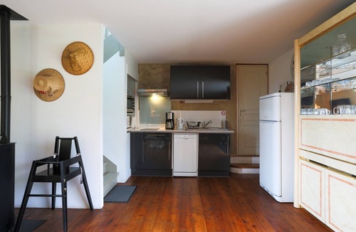 Plouegat-Moysan House | Maison "Keryanti" with Jacuzzi, Private Terrace, Garden & Wi-Fi