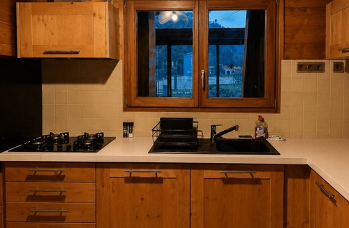 Ban-sur-Meurthe-Clefcy Ski Chalet | Maison Maneki - Chalet Évasion for 10 people on the edge of a magnificent pond