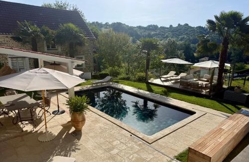 Gelos Bed & Breakfast | Maison Maün