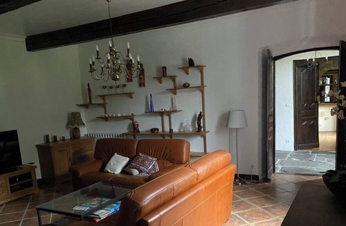Mazouau Villa | Maison Maître Villa Your Holiday Rental With Large Pool and Garden Mountain View