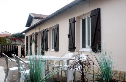 La Celle-sous-Gouzon House | - Maison Martinot - Wifi - Parking - Spa Gonflable