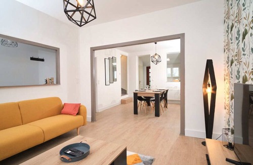 Rethel House | Maison Paisible Avec Petit Jardin Clôturé