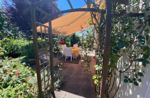 Dounoux House | Maison Plain-Pied à 10 min d'Epinal: Jardin Clos, BBQ, WIFI, Draps et Ménage Inclus - FR-1-589-606