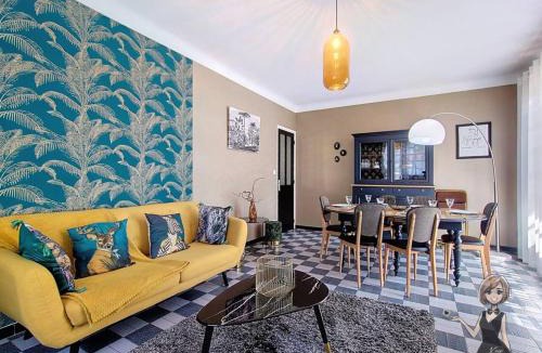 Pontacq House | Maison ReJeanne, Retro Chic près de Lourdes