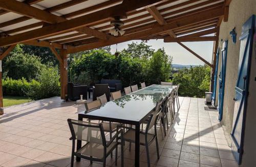 La Chapelle-aux-Bois House | Maison spacieuse avec spa, ping-pong et baby-foot, idéale pour détente en famille - FR-1-589-828