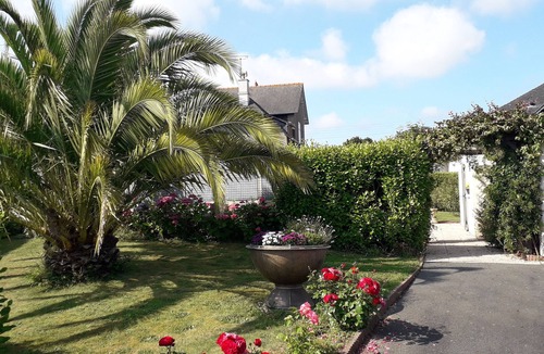 Etables-sur-Mer House | Maison sur Terrain Clos à 500 m de la mer