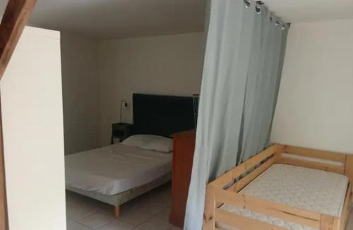 Gomene Apartment | Maisonnette indépendante équipée idéal pros ouvriers Centre Bretagne