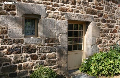 Plouagat House | Manoir de Fornebello 16e siècle - Gites avec piscine
