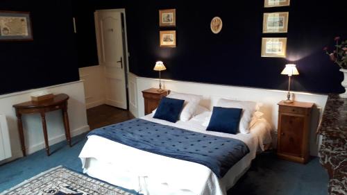 Le Rosais-La Flourie Bed & Breakfast | Manoir de la Baronnie