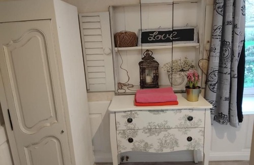 Chavagne Apartment | Manoir de la Guignardiere - Charme et Douceur