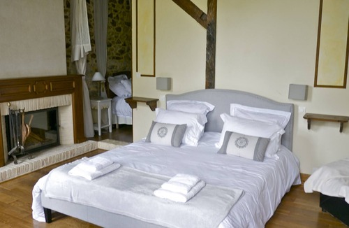 Landehen Cottage | Manoir LE BREUIL - 3-star gite 3,500 m2 park - Côtes de d'Armor BRITTANY