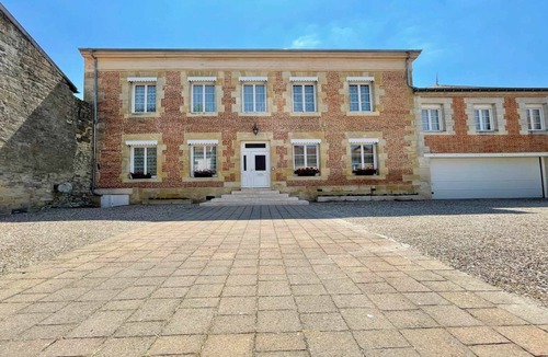 Grandpre House | Mansion in the countryside with swimming pool and gym, 1 hour from Reims!