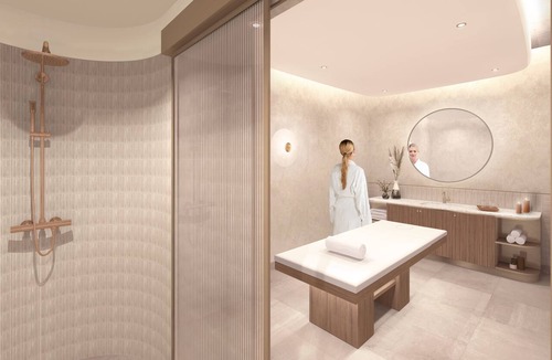 Villeneuve Loubet Beach Hotel | Marina Baie des Anges Hotel, Curio Collection by Hilton