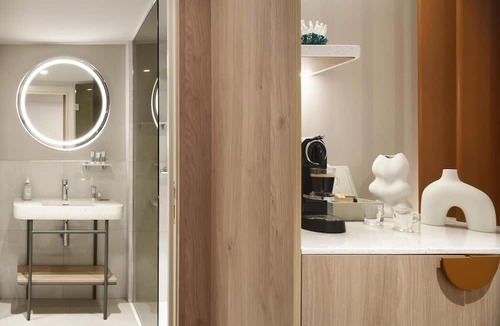Villeneuve Loubet Beach Hotel | Marina Baie des Anges Hotel, Curio Collection by Hilton