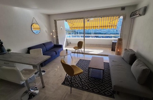 Villeneuve Loubet Beach Apartment | Marina Beach 6 people,Private Parking Amazing Sea view WIFI 7th floor, AC