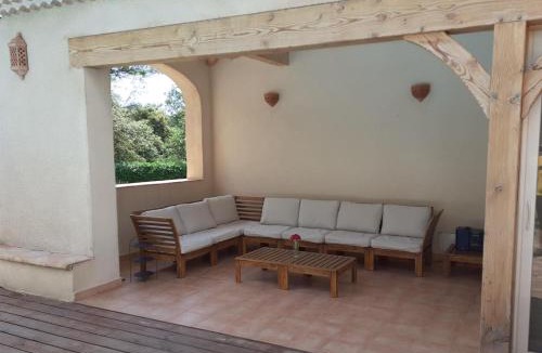 Evenos House | Mas climatisé, piscine chauffée privée - parc régional naturel st baume