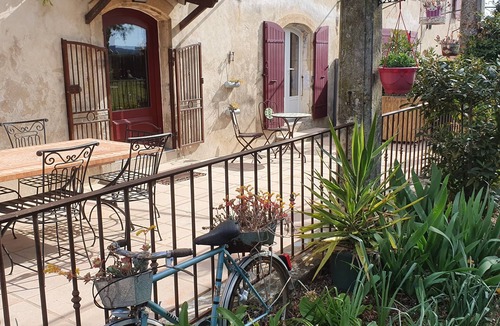 Pont-Saint-Esprit House | Mas de la Tontine Avec Piscine 4/10 Personnes au Porte de L'ardèche