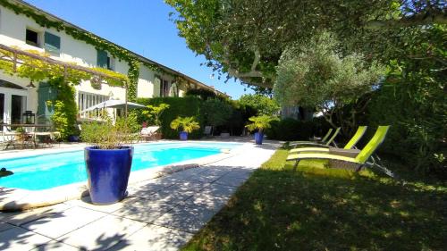 Cabannes House | Mas de St-Andiol