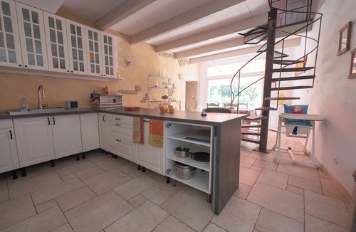 Cabannes House | Mas en Provence - GITE 8-10 personnes avec Bassin Naturel